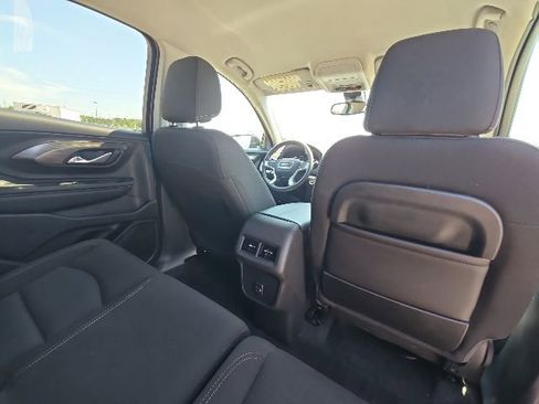 Used 2024 GMC Terrain SLE w/ Driver Convenience Package FWD image 16