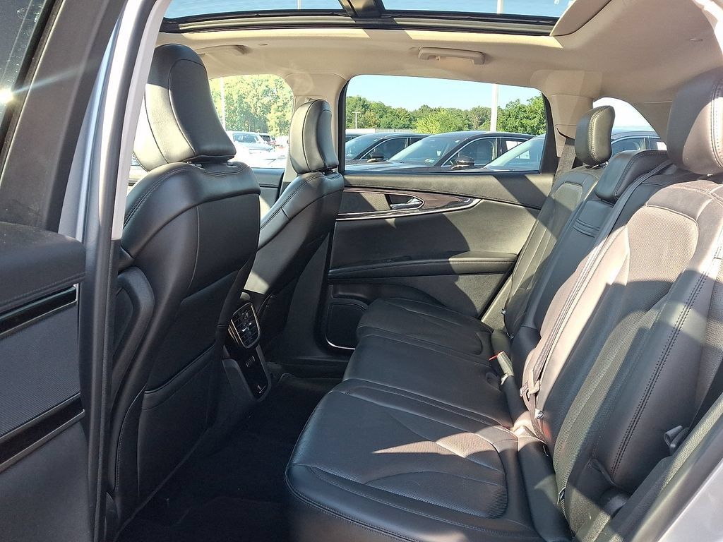 Certified 2023 Lincoln Nautilus Reserve AWD/4WD image 10