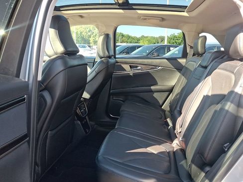 Certified 2023 Lincoln Nautilus Reserve AWD/4WD image 10