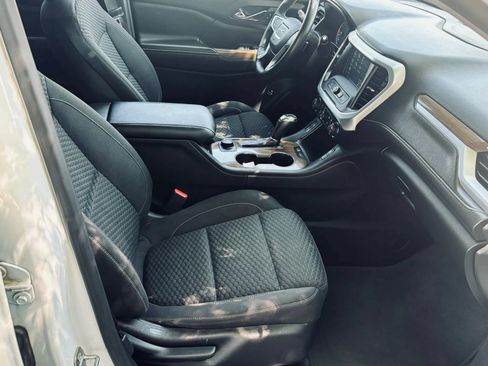 Used 2017 GMC Acadia SLE AWD/4WD image 22