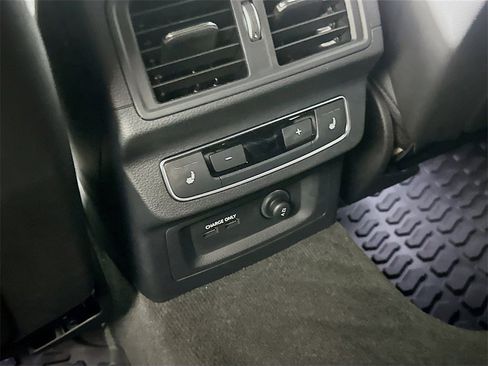 Used 2025 Audi Q5 Prestige image 32