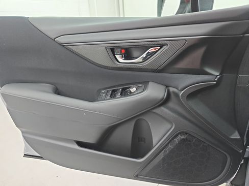 Used 2025 Subaru Outback Premium w/ Popular Package #1A image 26