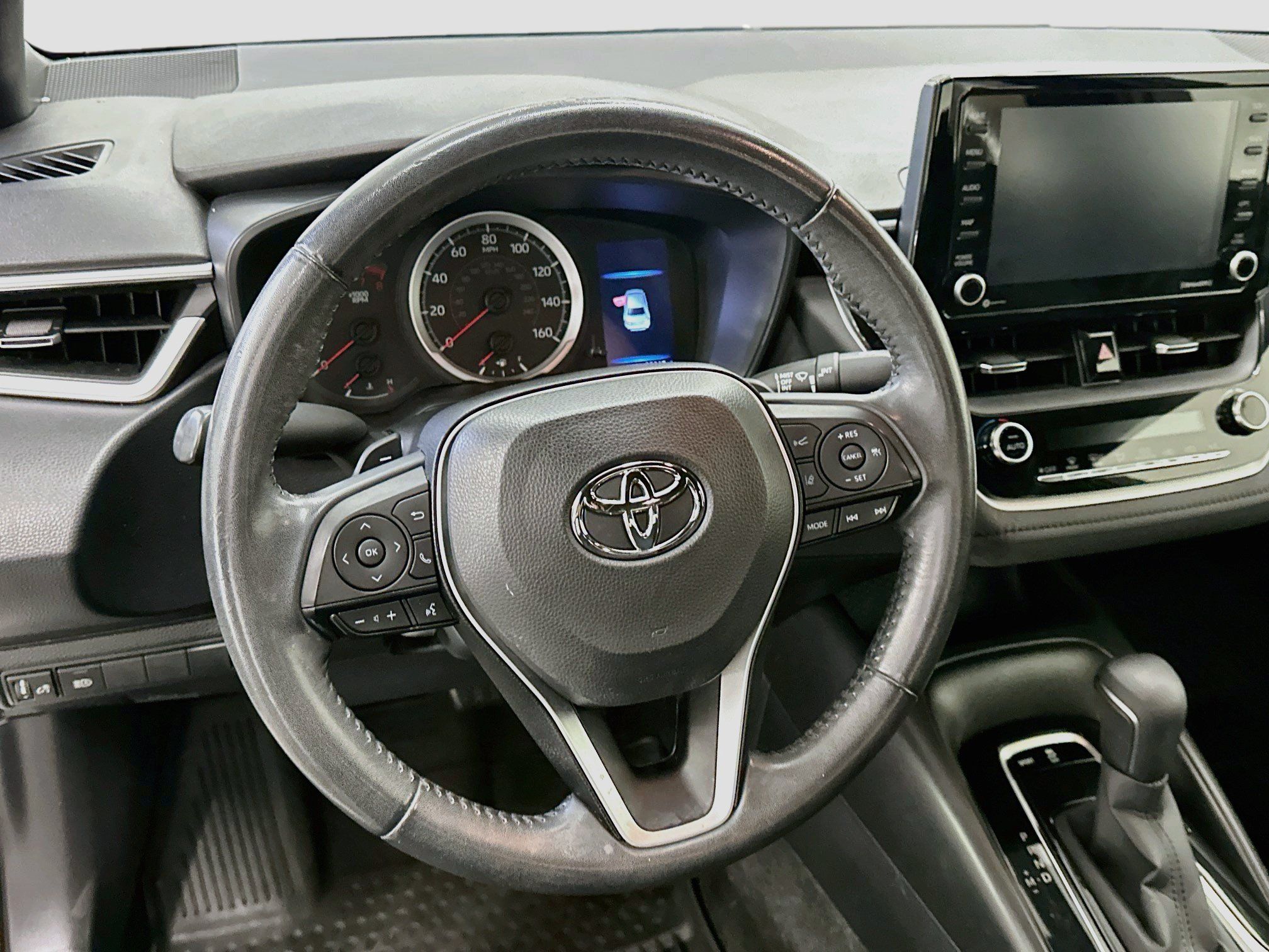 Used 2022 Toyota Corolla SE w/ SE Premium Package FWD image 18