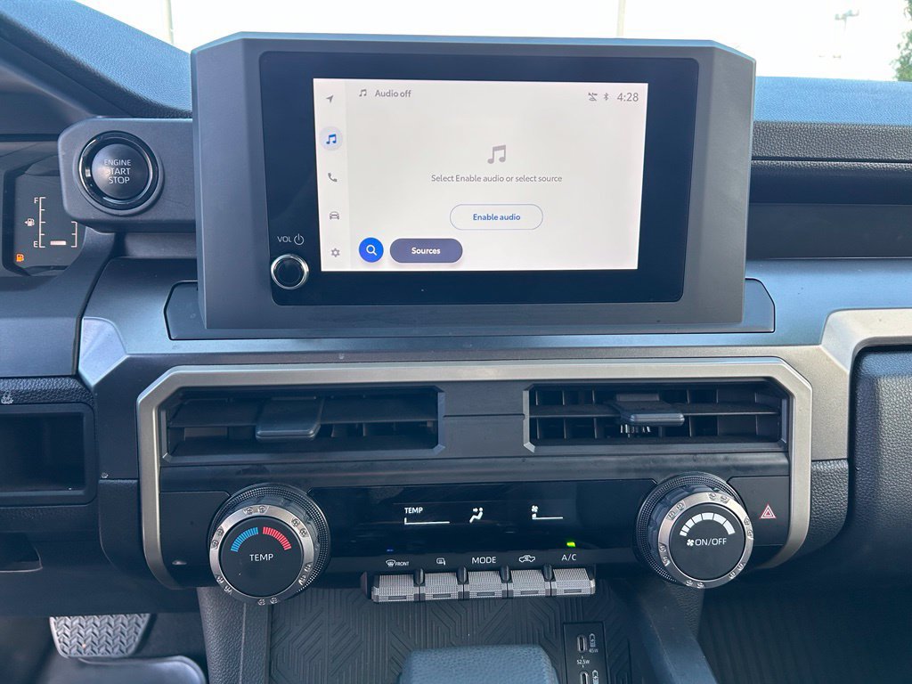 Used 2025 Toyota Tacoma SR5 AWD/4WD image 21