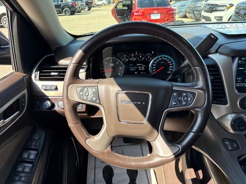 Used 2019 GMC Yukon XL Denali w/ Open Road Package AWD/4WD image 31