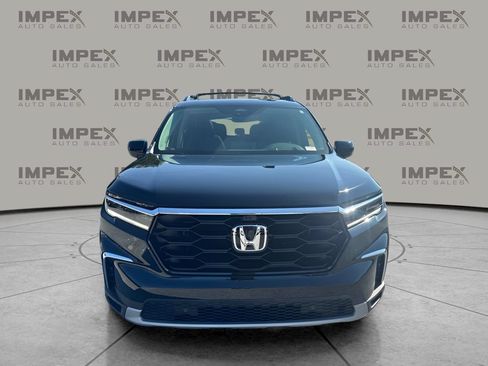 Used 2025 Honda Pilot Elite image 8