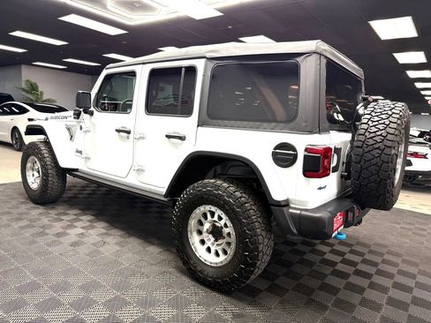 Used 2023 Jeep Wrangler Unlimited Rubicon 4xe AWD/4WD image 9