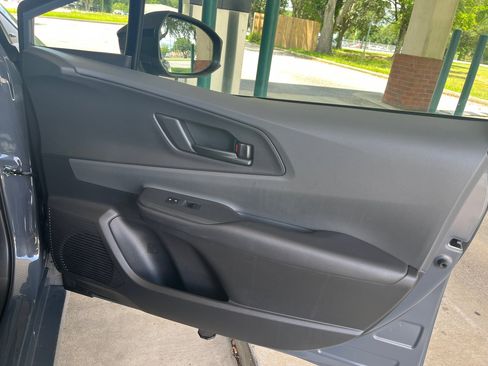 Used 2024 Toyota Prius LE image 15