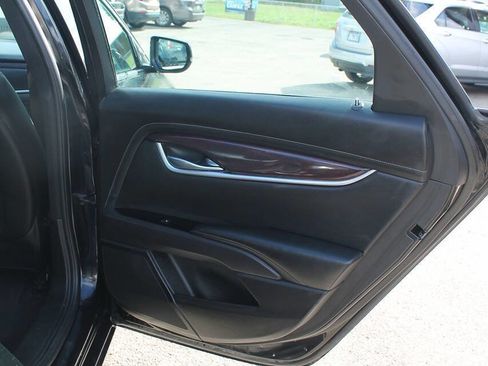 Used 2017 Cadillac XTS Luxury image 18