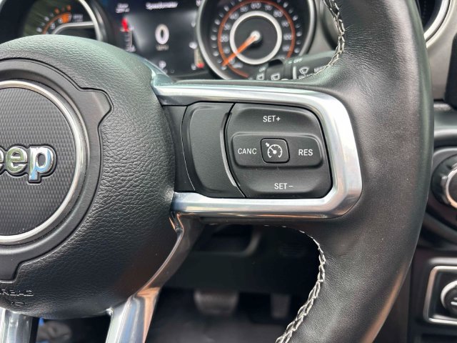 Used 2023 Jeep Wrangler Unlimited Sahara w/ Cold Weather Group AWD/4WD image 27