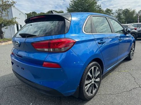 Used 2018 Hyundai Elantra GT w/ Tech Package 03 FWD image 3