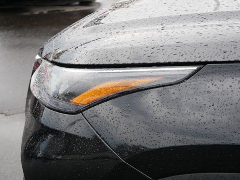 Used 2023 Toyota Highlander LE image 16