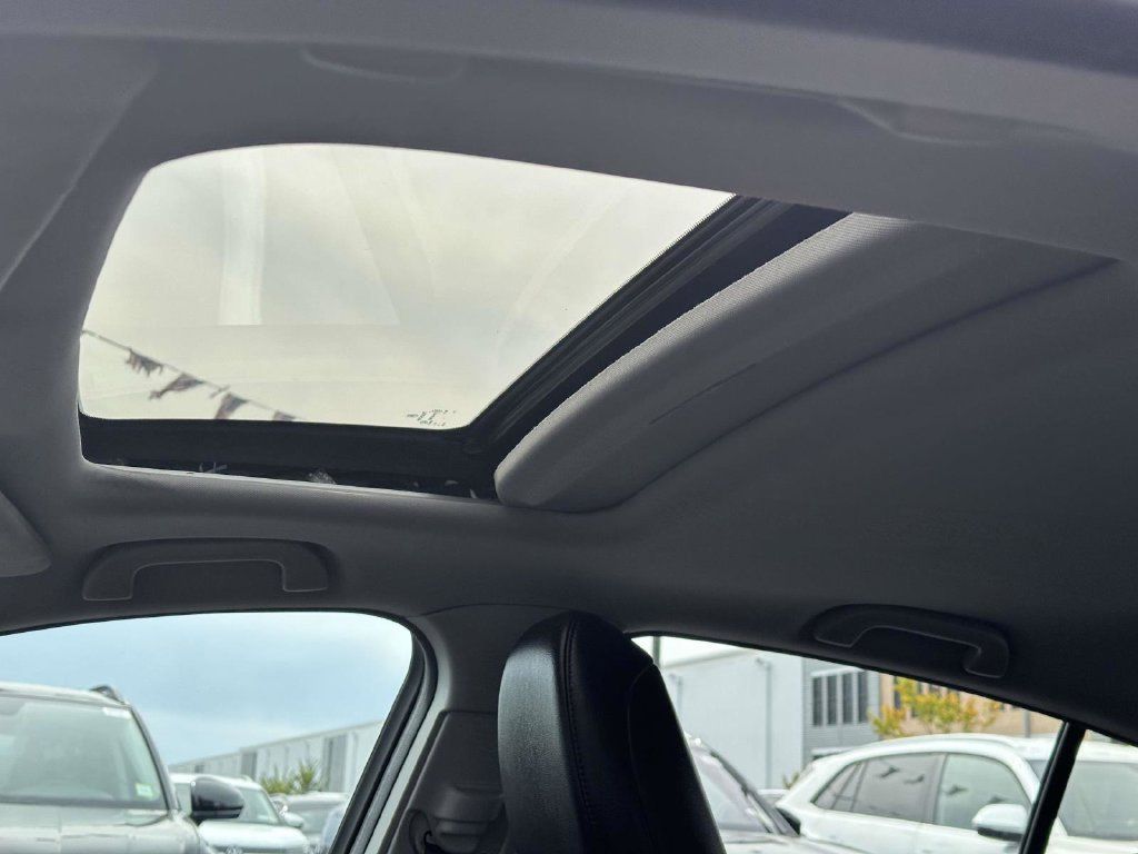 Used 2019 Acura ILX FWD image 18