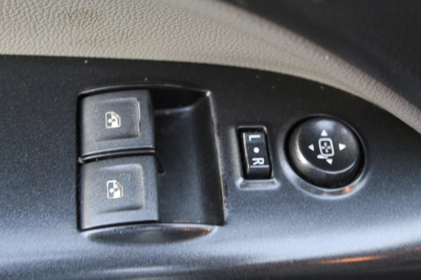 Used 2018 Chevrolet Colorado W/T w/ WT Convenience Package RWD image 26