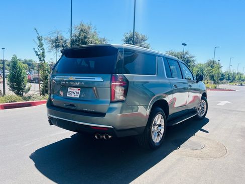 Used 2023 Chevrolet Suburban Premier AWD/4WD image 12