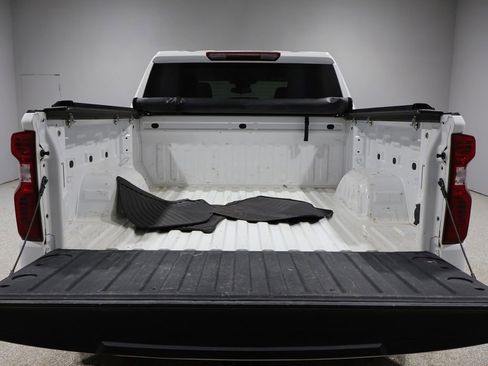 Used 2023 Chevrolet Silverado 1500 LT image 4