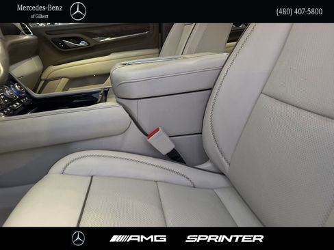 Used 2021 GMC Yukon XL Denali w/ Denali Premium Package image 16