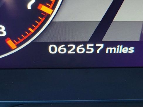 Used 2023 Mitsubishi Outlander SEL image 27