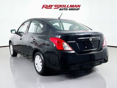 Used 2017 Nissan Versa S FWD image 5