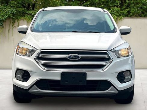 Used 2019 Ford Escape SE AWD/4WD image 2