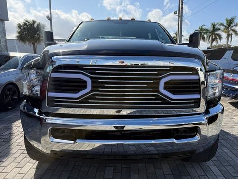 Used 2017 RAM 2500 Tradesman w/ Chrome Appearance Group image 2