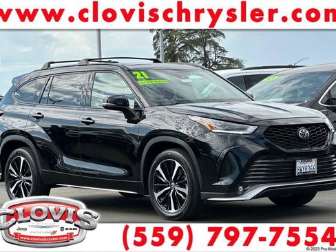 Used 2021 Toyota Highlander XSE image 1