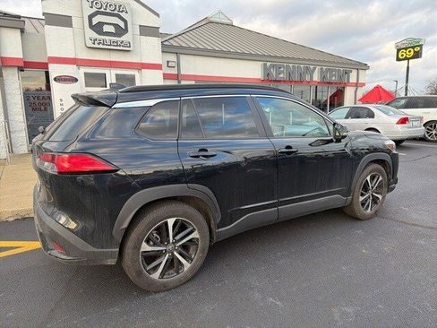 Used 2025 Toyota Corolla Cross AWD Hybrid image 13