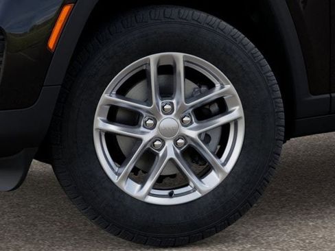 New 2025 Jeep Grand Cherokee Laredo X image 4