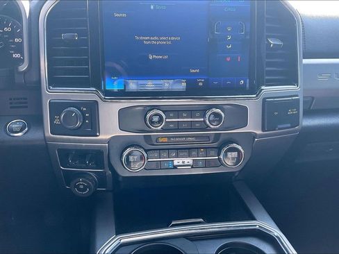 Used 2022 Ford F250 Platinum image 16
