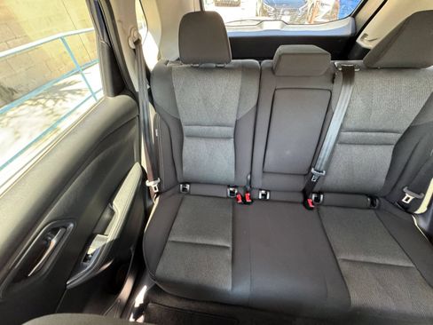 Used 2025 Nissan Rogue SV FWD image 36