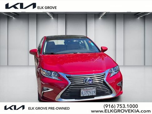 Used 2017 Lexus ES 350 w/ Navigation System Package FWD image 1