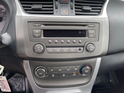 Used 2014 Nissan Sentra SR FWD image 17
