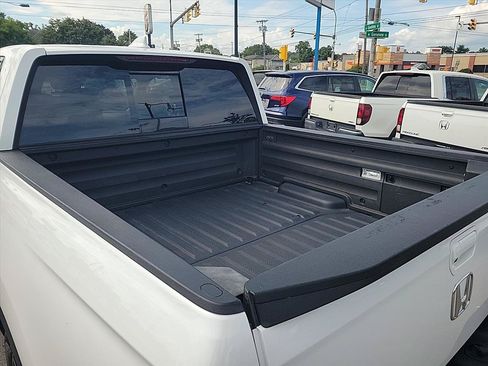 Used 2023 Honda Ridgeline RTL-E image 4