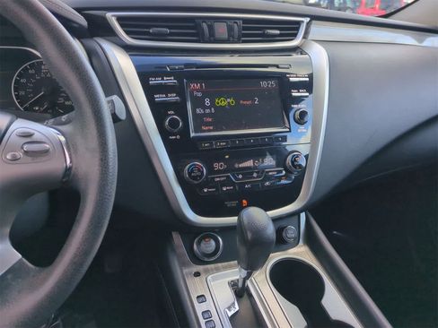 Used 2015 Nissan Murano S image 27