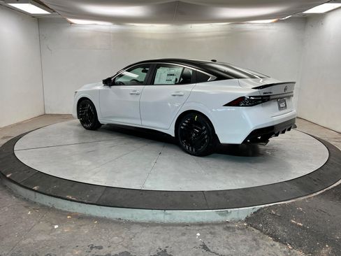 New 2026 Nissan Sentra SR image 3