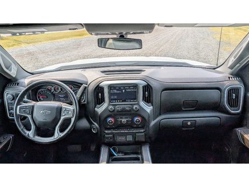 Used 2020 Chevrolet Silverado 1500 LT Trail Boss image 30