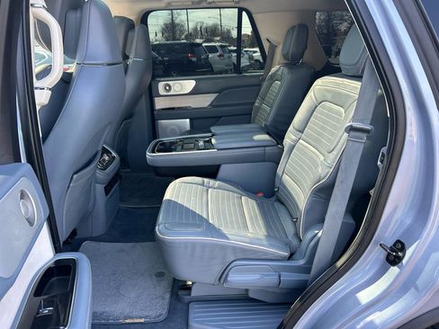 Used 2018 Lincoln Navigator Black Label image 12