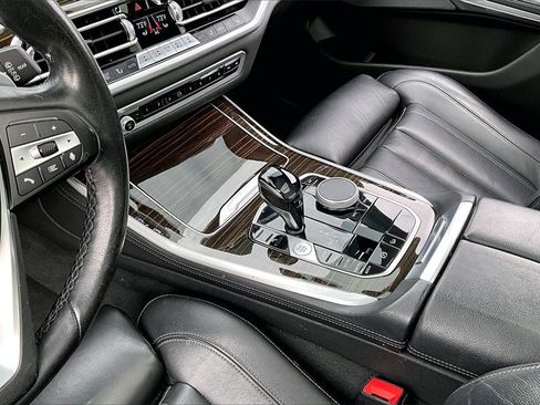Used 2021 BMW X5 xDrive40i w/ Premium Package image 14