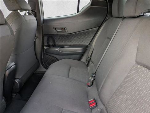 Used 2018 Toyota C-HR XLE image 17