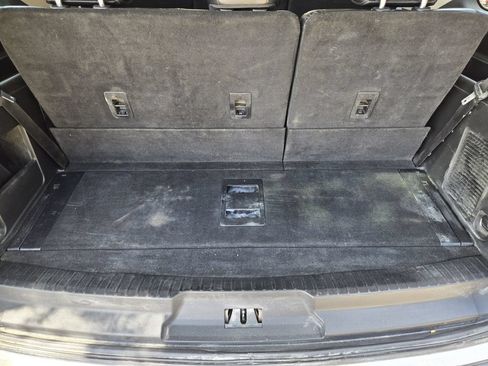 Used 2019 Ford Expedition Platinum RWD image 28