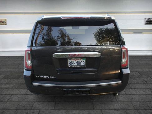 Used 2018 GMC Yukon XL Denali w/ Denali Ultimate Package AWD/4WD image 7