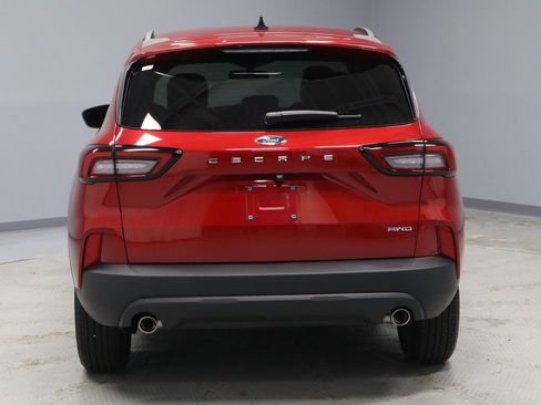 Certified 2025 Ford Escape ST-Line w/ Cold Weather Package image 10