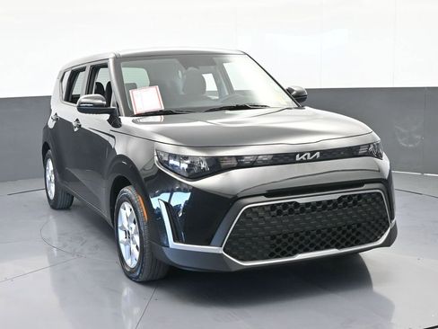 Used 2023 Kia Soul LX w/ Option Group 015 image 9