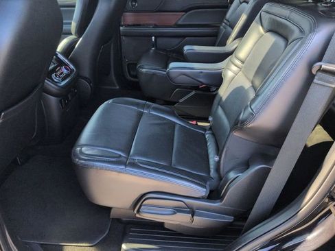 Used 2021 Lincoln Navigator Reserve AWD/4WD image 29