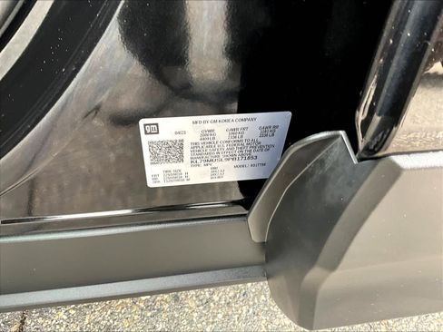 Used 2023 Chevrolet TrailBlazer RS w/ Technology Package image 35