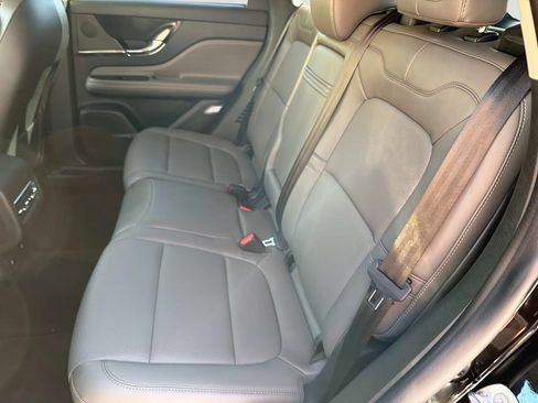 Used 2025 Lincoln Corsair AWD w/ Equipment Group 101A image 14