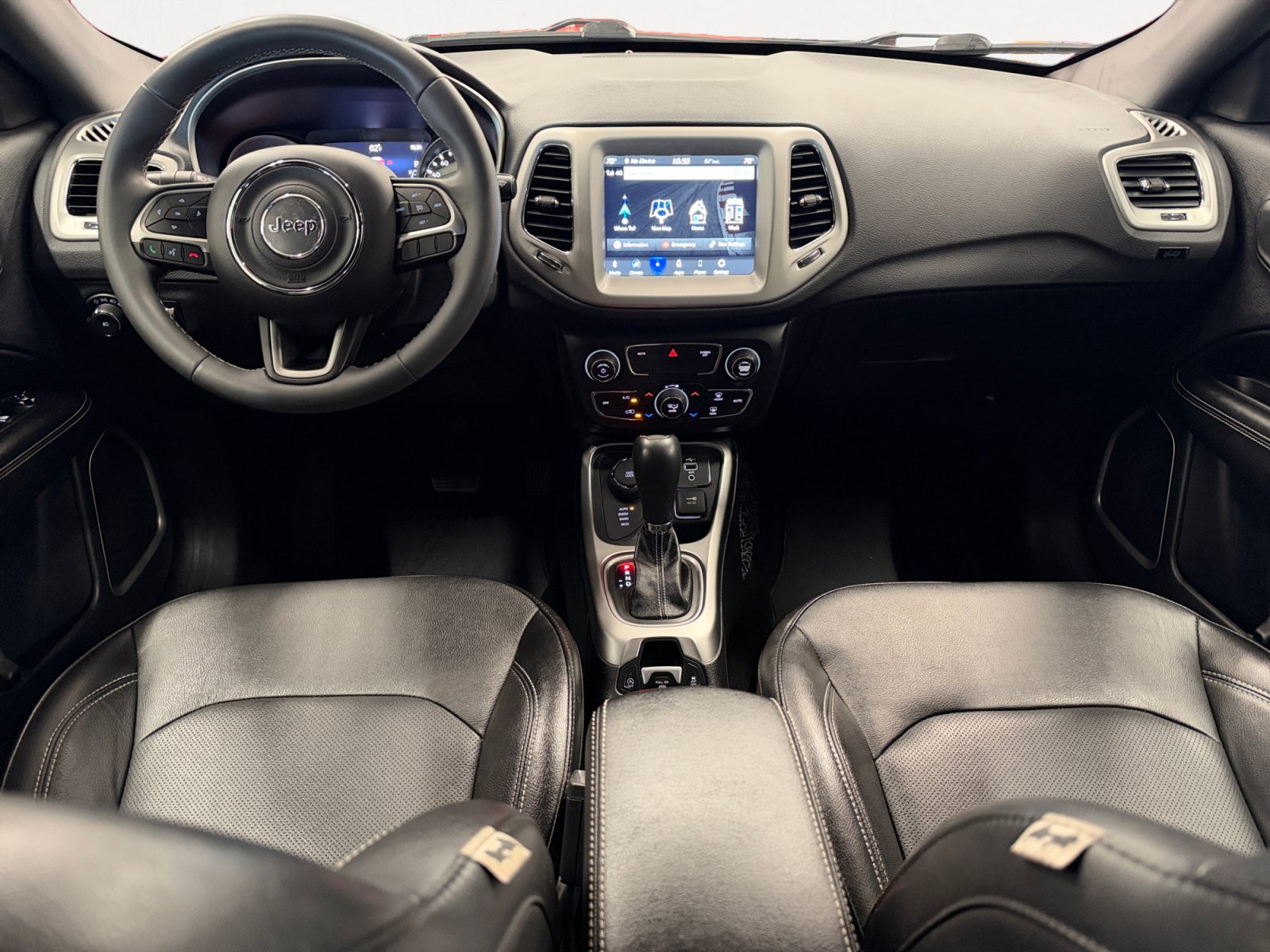 Used 2021 Jeep Compass Latitude AWD/4WD image 3