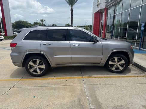 Used 2014 Jeep Grand Cherokee Overland RWD image 6