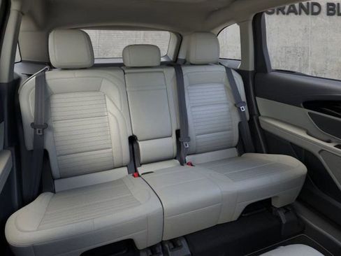 New 2026 Lincoln Nautilus Reserve w/ Jet Appearance Package AWD/4WD image 11