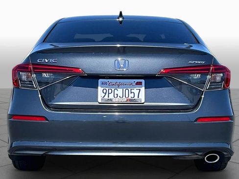 Used 2022 Honda Civic Sport image 4